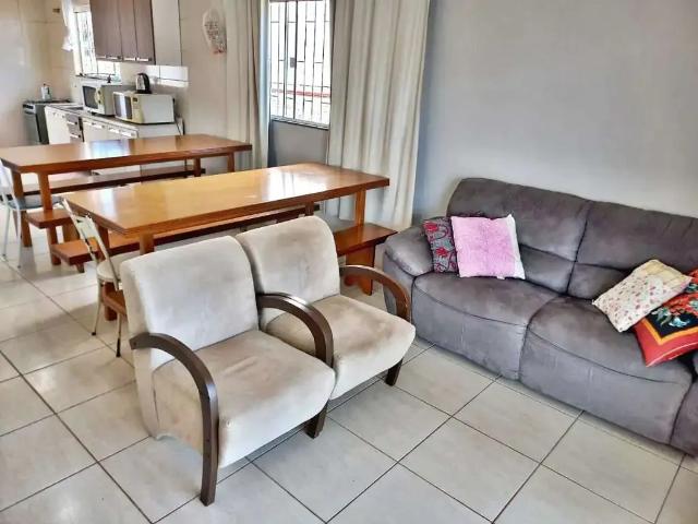 Casa / Sobrado para Venda em Palhoça/SC Enseada de Brito 4 Quartos