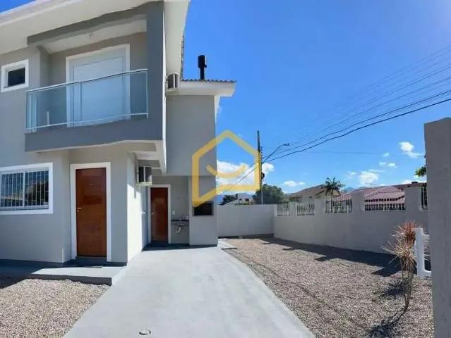 Casa / Sobrado para Venda em Palhoça/SC Enseada de Brito 2 Quartos