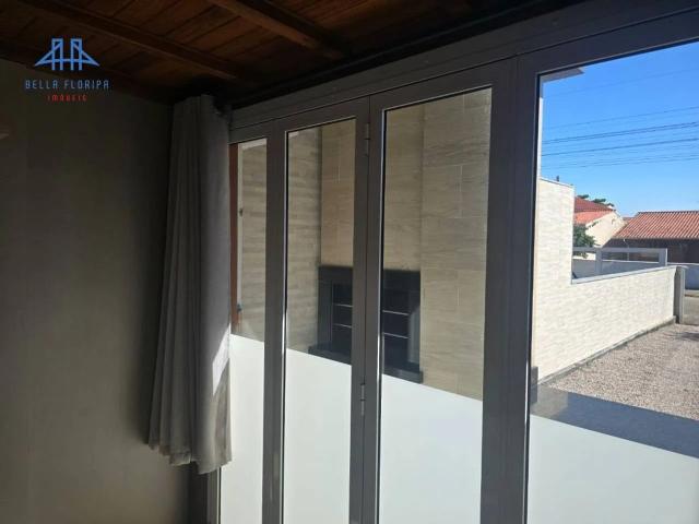 Casa / Sobrado para Venda em Palhoça/SC Enseada de Brito 3 Quartos