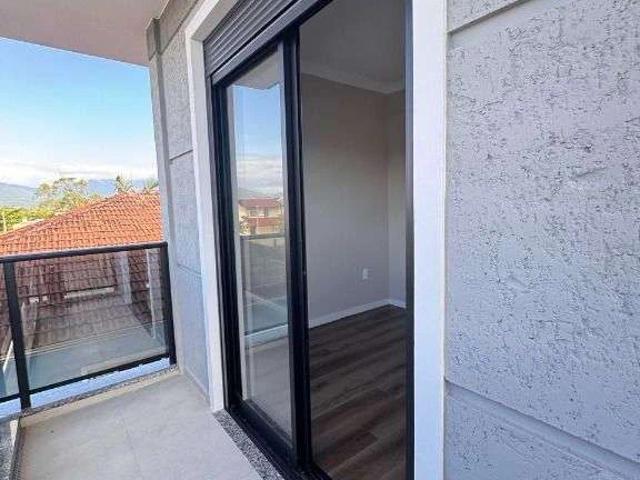Casa / Sobrado para Venda em Palhoça/SC Enseada de Brito 3 Quartos