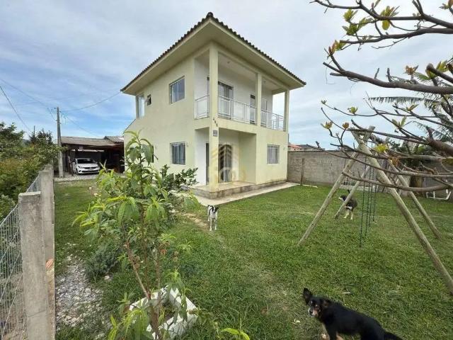 Casa / Sobrado para Venda em Palhoça/SC Enseada de Brito 3 Quartos