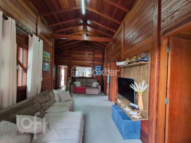 Casa / Sobrado para Venda em Palhoça/SC Enseada de Brito 3 Quartos