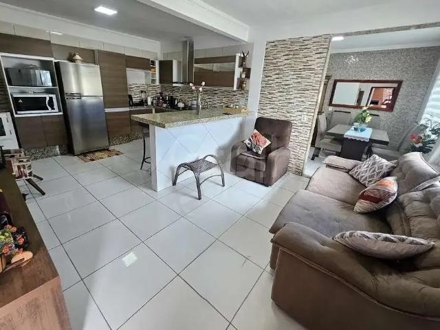 Casa / Sobrado para Venda em Palhoça/SC Enseada de Brito 3 Quartos