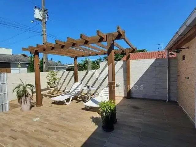 Casa / Sobrado para Venda em Palhoça/SC Enseada de Brito 3 Quartos