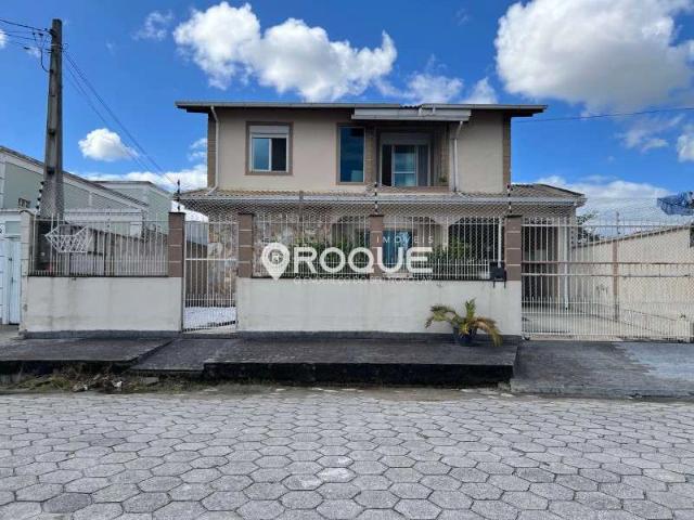 Casa / Sobrado para Venda em Palhoça/SC Jardim das Palmeiras 3 Quartos