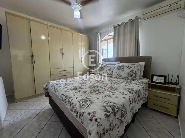Casa / Sobrado para Venda em Palhoça/SC Jardim Eldorado 3 Quartos