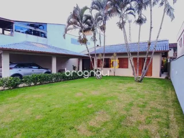 Casa / Sobrado para Venda em Palhoça/SC Jardim Eldorado 3 Quartos