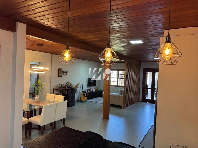 Casa / Sobrado para Venda em Palhoça/SC Jardim Eldorado 3 Quartos