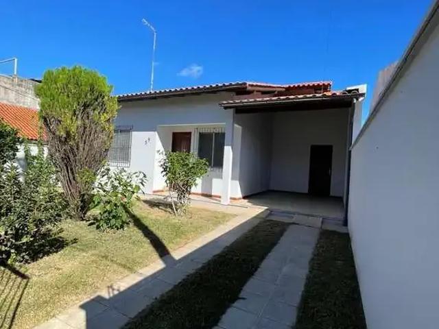 Casa / Sobrado para Venda em Palhoça/SC Madri 3 Quartos