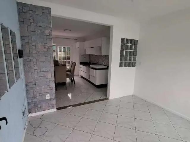 Casa / Sobrado para Venda em Palhoça/SC Madri 3 Quartos