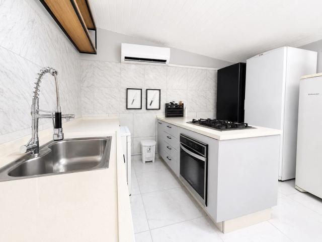 Casa / Sobrado para Venda em Palhoça/SC Madri 3 Quartos