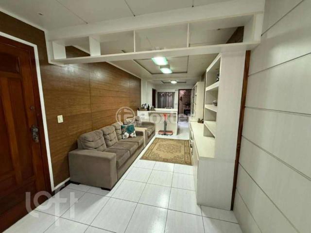 Casa / Sobrado para Venda em Palhoça/SC Madri 3 Quartos