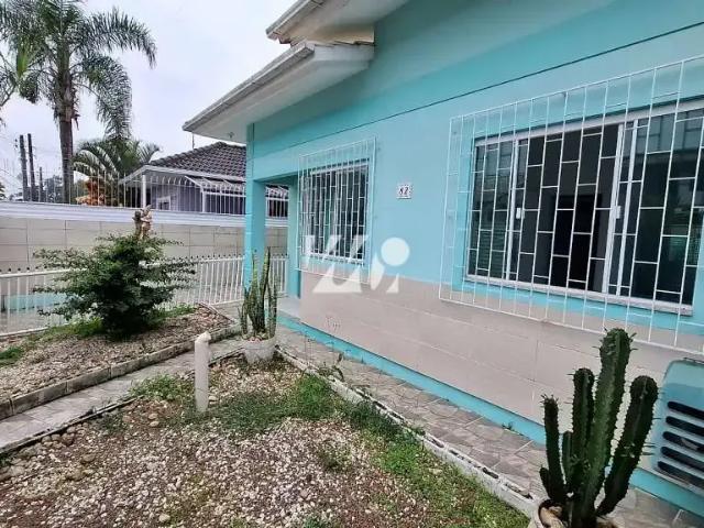 Casa / Sobrado para Venda em Palhoça/SC Madri 3 Quartos