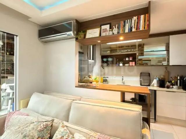 Casa / Sobrado para Venda em Palhoça/SC Madri 2 Quartos