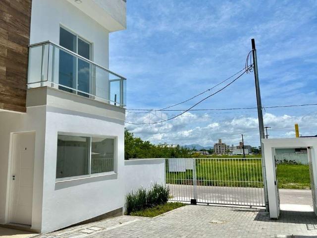 Casa / Sobrado para Venda em Palhoça/SC Nova Palhoça 2 Quartos