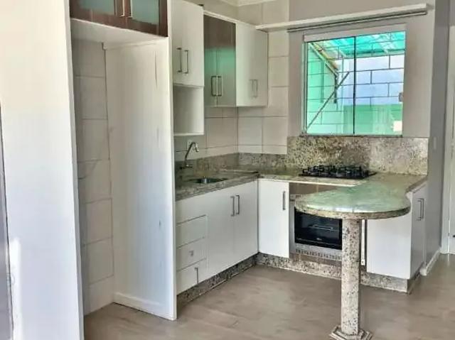 Casa / Sobrado para Venda em Palhoça/SC São Sebastião 2 Quartos