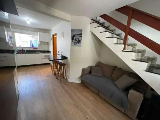 Casa / Sobrado para Venda em Palhoça/SC São Sebastião 2 Quartos