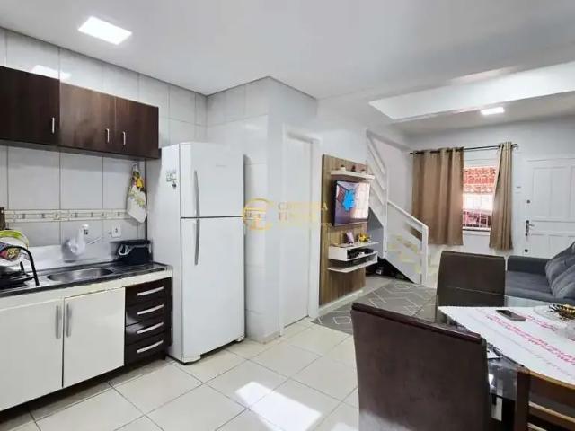 Casa / Sobrado para Venda em Palhoça/SC São Sebastião 2 Quartos