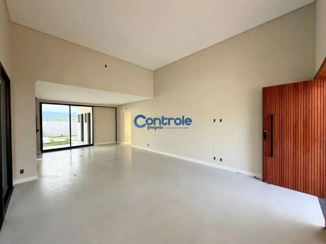 Casa / Sobrado para Venda em Palhoça/SC São Sebastião 3 Quartos