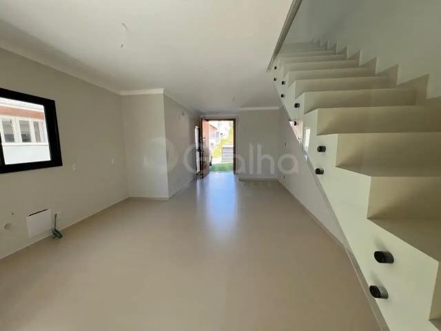 Casa / Sobrado para Venda em Palhoça/SC São Sebastião 3 Quartos