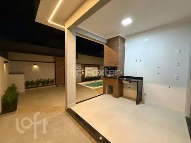 Casa / Sobrado para Venda em Palhoça/SC São Sebastião 3 Quartos