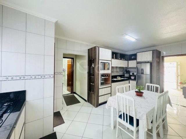 Casa / Sobrado para Venda em Palhoça/SC São Sebastião 3 Quartos