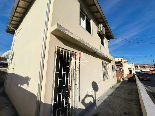 Casa / Sobrado para Venda em Palhoça/SC Ponte do Imaruim 4 Quartos