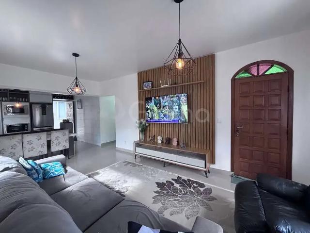 Casa / Sobrado para Venda em Palhoça/SC Ponte do Imaruim 4 Quartos