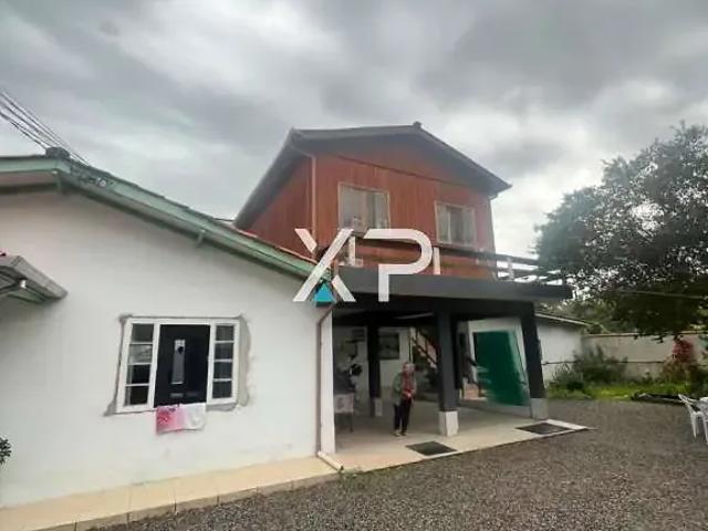 Casa / Sobrado para Venda em Palhoça/SC Ponte do Imaruim 4 Quartos