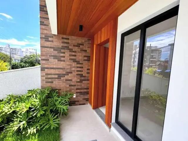 Casa / Sobrado para Venda em Palhoça/SC Pagani 3 Quartos