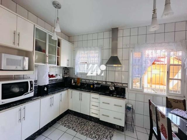 Casa / Sobrado para Venda em Palhoça/SC Passa Vinte 3 Quartos