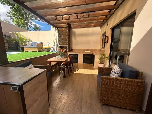 Casa / Sobrado para Venda em Palhoça/SC Passa Vinte 3 Quartos