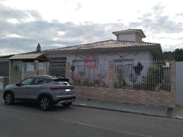 Casa / Sobrado para Venda em Palhoça/SC Passa Vinte 4 Quartos