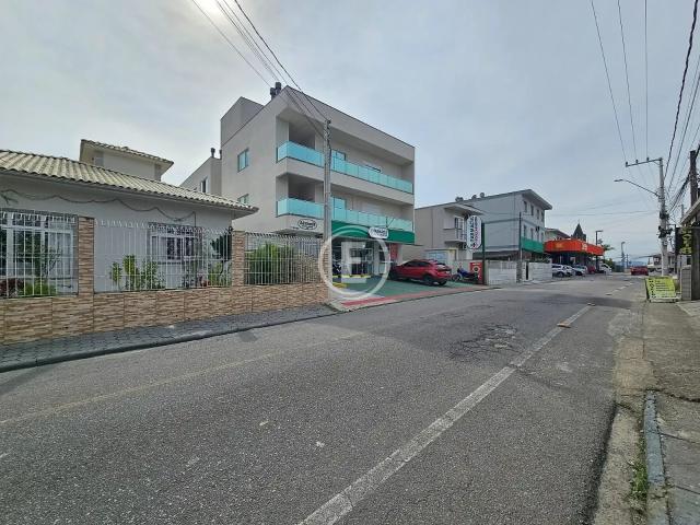 Casa / Sobrado para Venda em Palhoça/SC Passa Vinte 4 Quartos