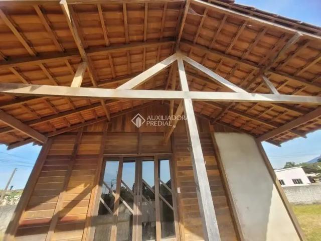 Casa / Sobrado para Venda em Palhoça/SC Passagem de Maciambú Ens Brito 2 Quartos