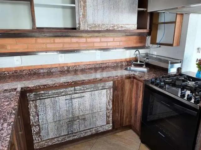 Casa / Sobrado para Venda em Palhoça/SC Pedra Branca 3 Quartos