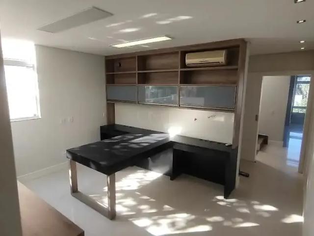 Casa / Sobrado para Venda em Palhoça/SC Pedra Branca 3 Quartos