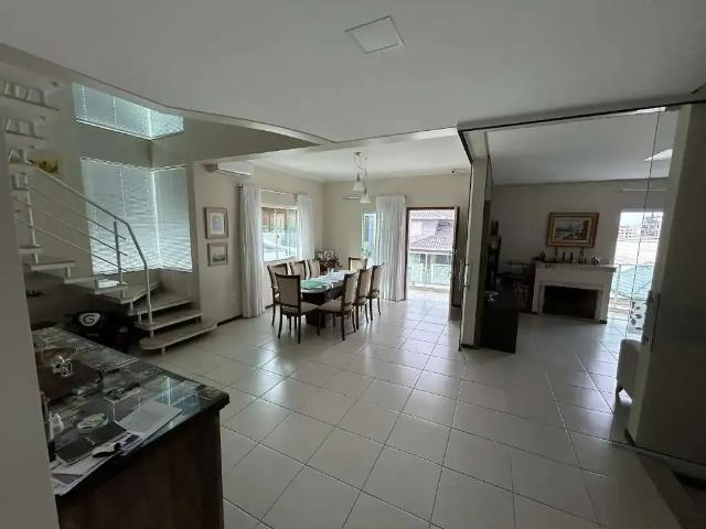 Casa / Sobrado para Venda em Palhoça/SC Pedra Branca 3 Quartos