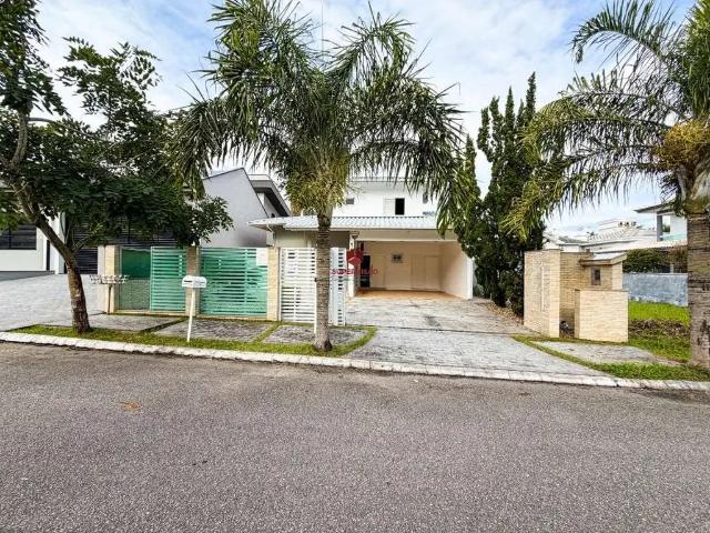 Casa / Sobrado para Venda em Palhoça/SC Pedra Branca 4 Quartos
