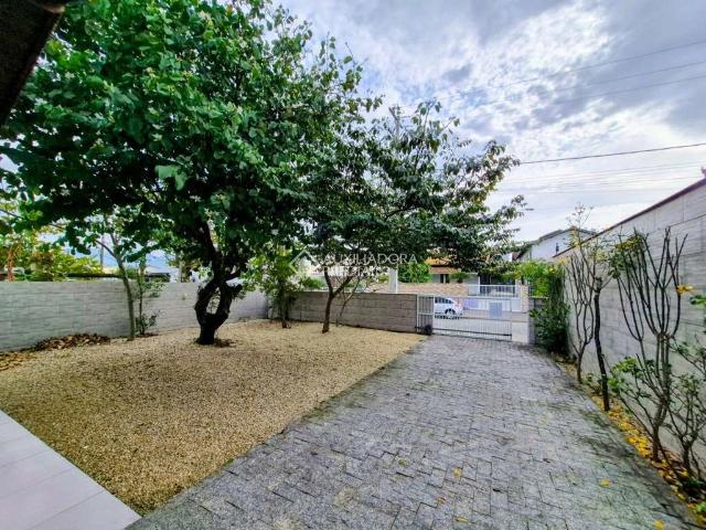 Casa / Sobrado para Venda em Palhoça/SC Praia do Sonho 3 Quartos