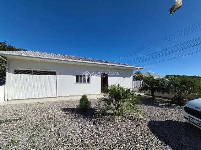 Casa / Sobrado para Venda em Palhoça/SC Praia do Sonho 3 Quartos