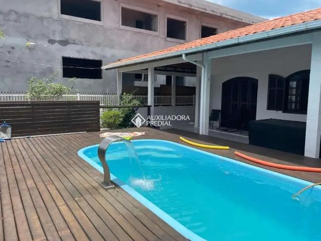 Casa / Sobrado para Venda em Palhoça/SC Praia do Sonho 4 Quartos