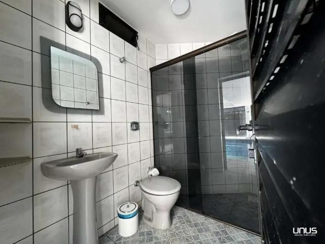 Casa / Sobrado para Venda em Palhoça/SC Praia de Fora 8 Quartos