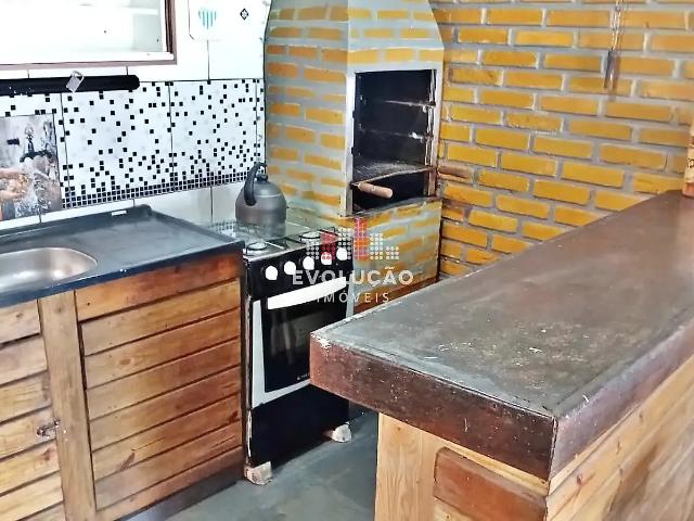 Casa / Sobrado para Venda em Palhoça/SC Praia de Fora 3 Quartos