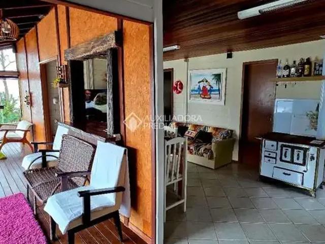 Casa / Sobrado para Venda em Palhoça/SC Praia de Fora 3 Quartos