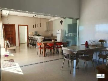 Casa / Sobrado para Venda em Pará de Minas/MG São José 5 Quartos