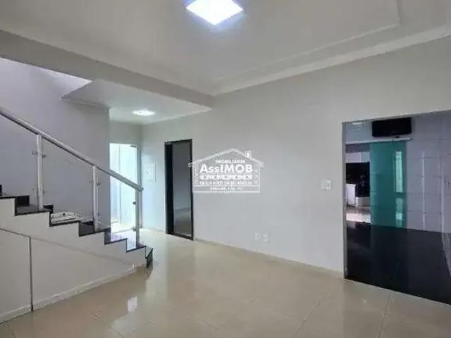 Casa / Sobrado para Venda em Paracatu/MG Centro 3 Quartos