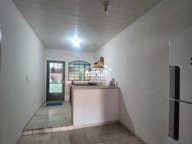 Casa / Sobrado para Venda em Paracatu/MG Santana 2 Quartos