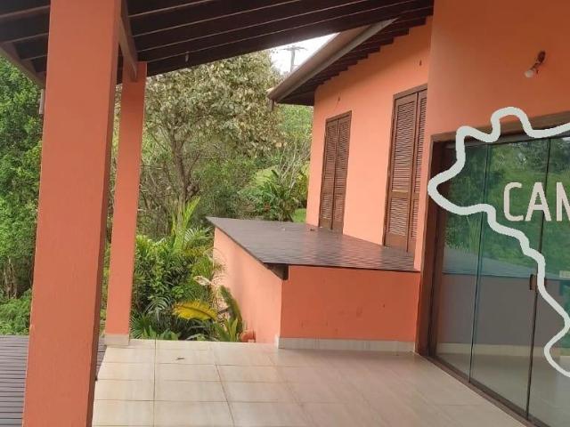 Casa / Sobrado para Venda em Paraibuna/SP Centro 4 Quartos