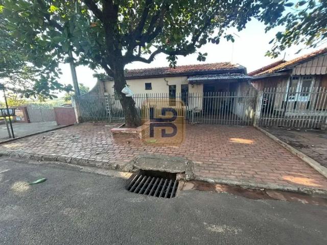 Casa / Sobrado para Venda em Paraíso do Norte/PR Centro 2 Quartos
